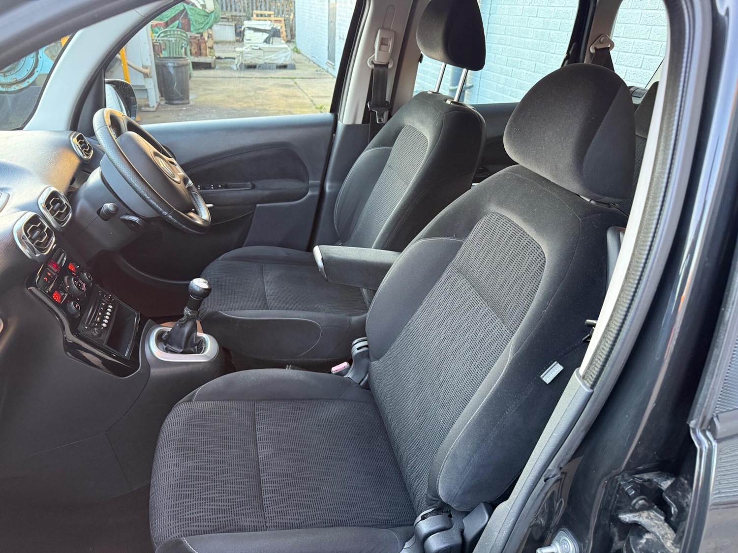 Used Citroen C3 Picasso 2012 for sale - 76801475: Photo 20