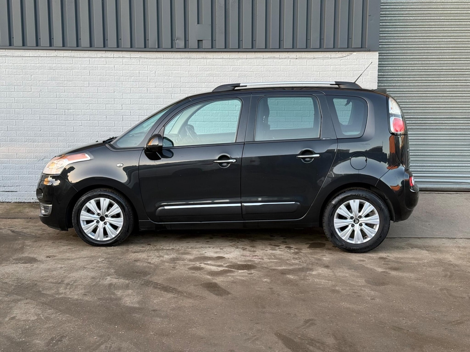 Used Citroen C3 Picasso 2012 for sale - 76801475: Photo 5