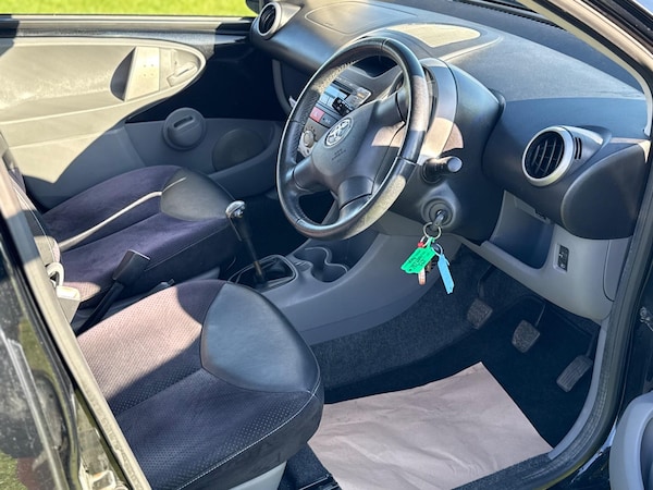 Used Toyota AYGO 2009 for sale - 76295787: Photo 10