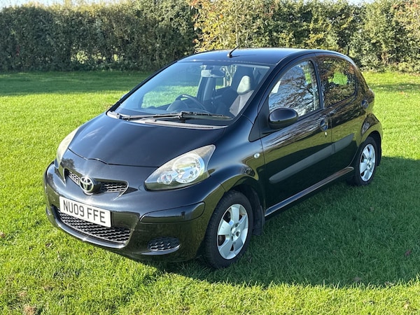 Used Toyota AYGO 2009 for sale - 76295787: Photo 4
