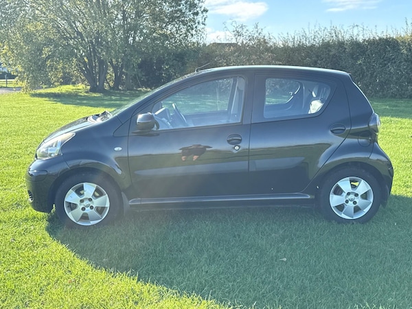 Used Toyota AYGO 2009 for sale - 76295787: Photo 9