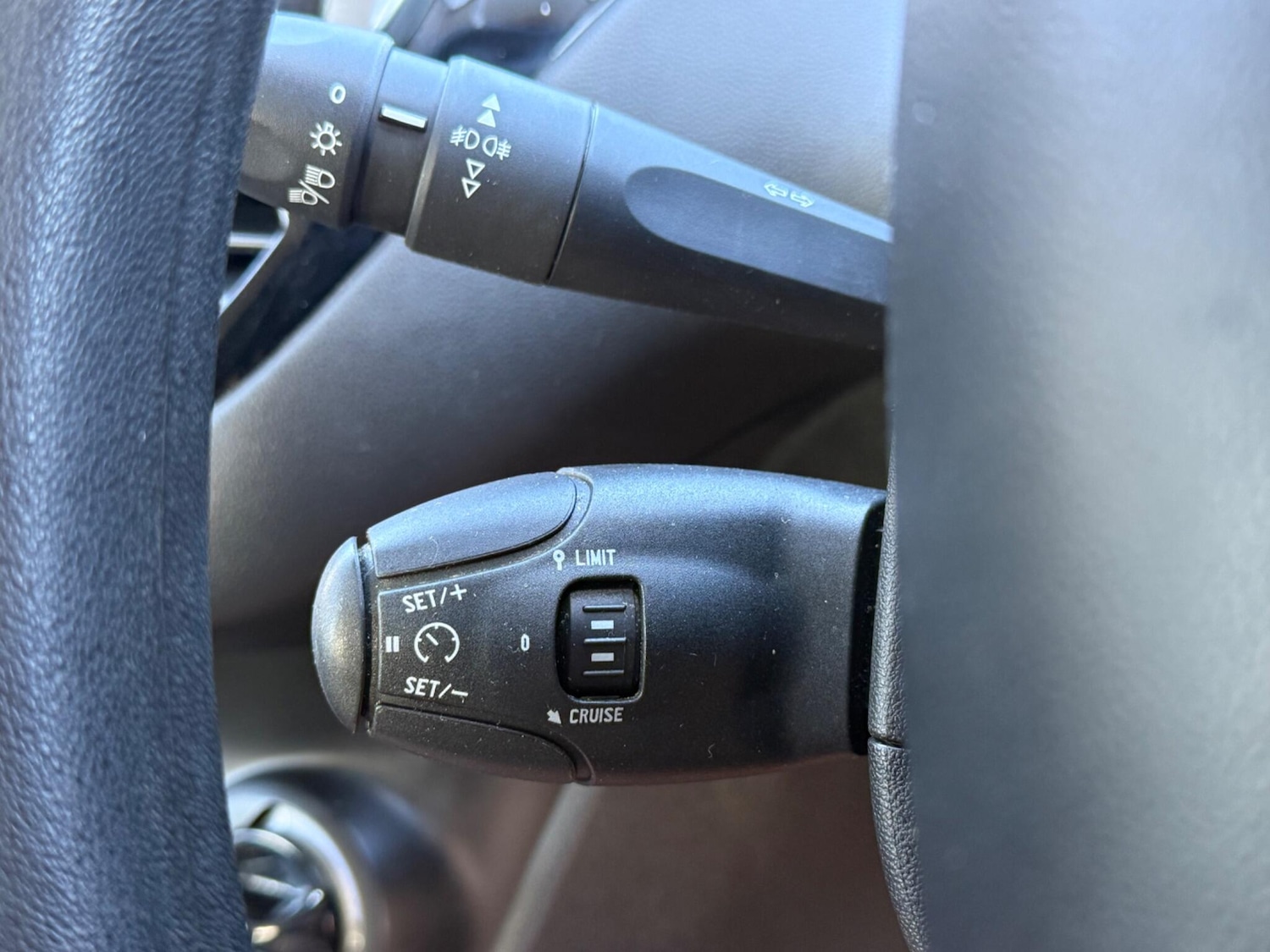 Used Peugeot 208 2015 for sale - 76370737: Photo 14
