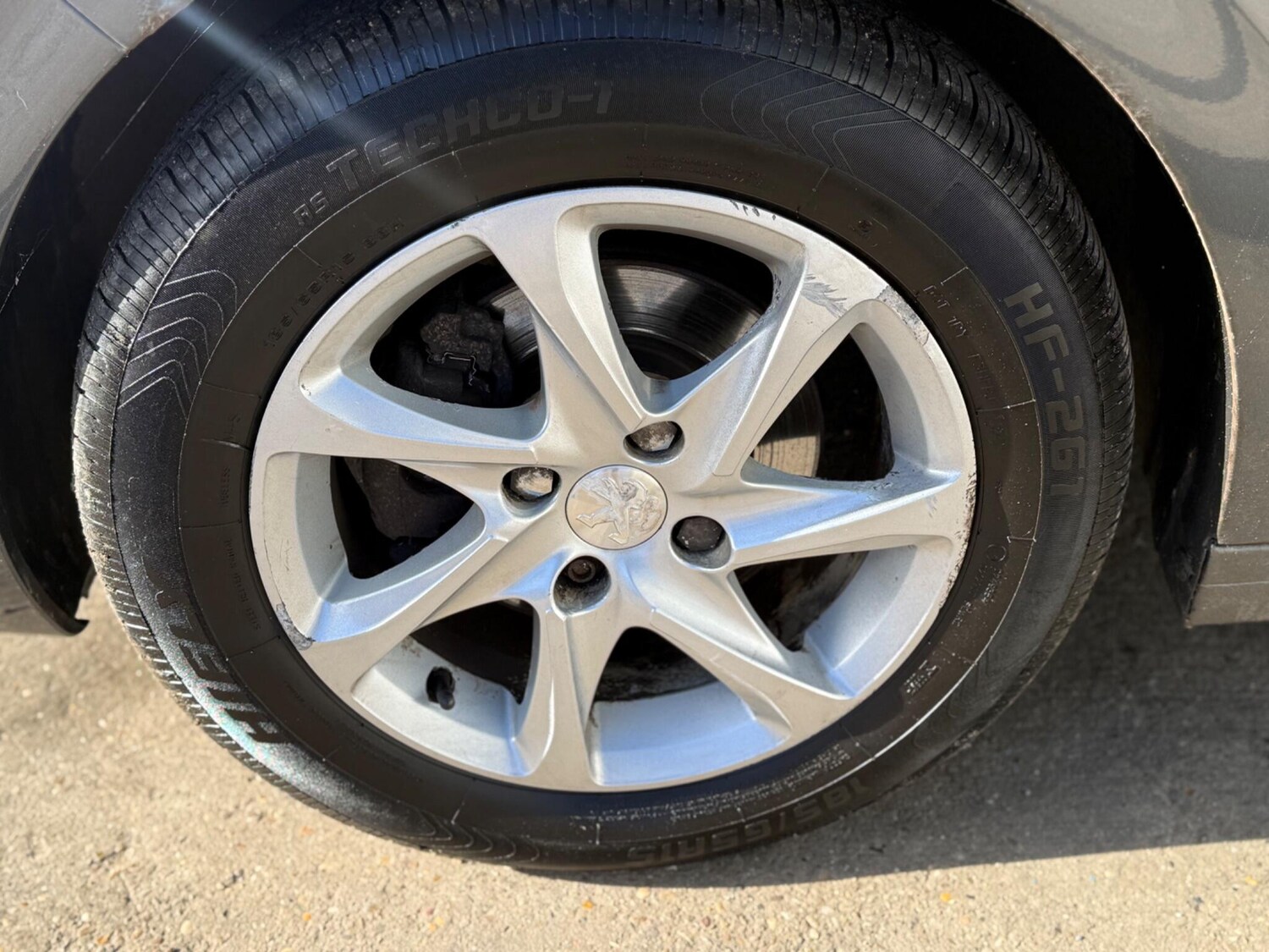 Used Peugeot 208 2015 for sale - 76370737: Photo 25