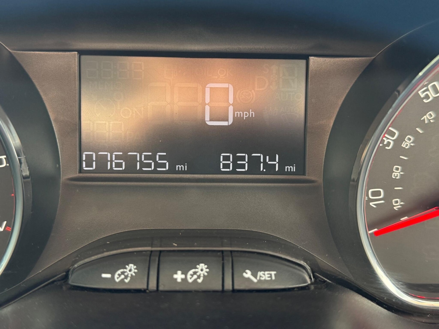 Used Peugeot 208 2015 for sale - 76370737: Photo 28