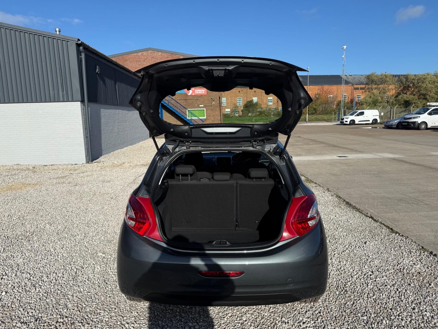 Used Peugeot 208 2015 for sale - 76370737: Photo 33