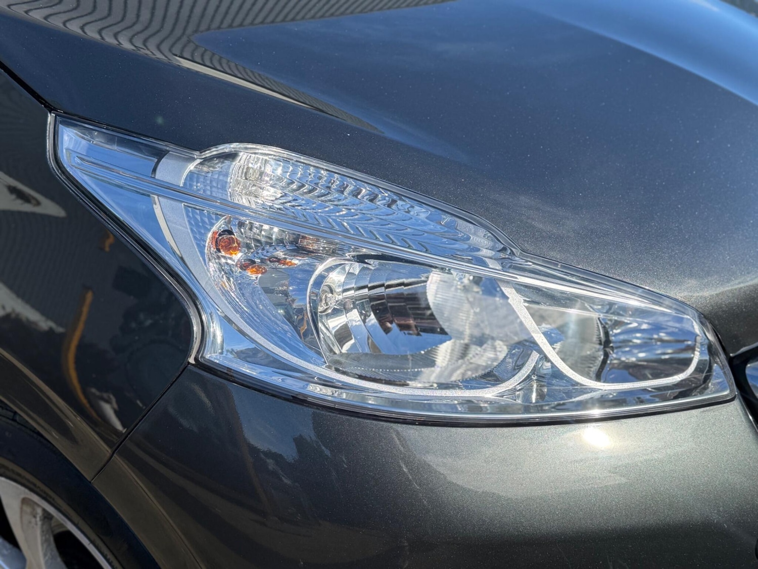 Used Peugeot 208 2015 for sale - 76370737: Photo 42