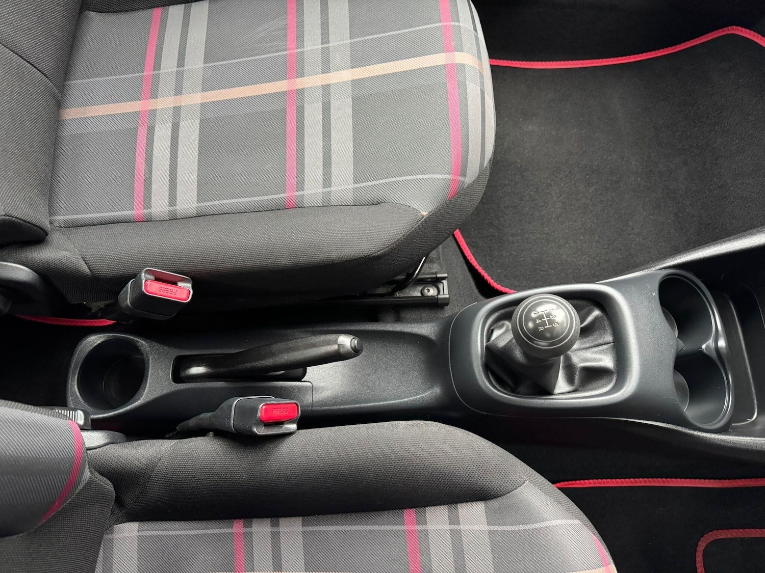 Used Peugeot 108 2015 for sale - 77331876: Photo 10