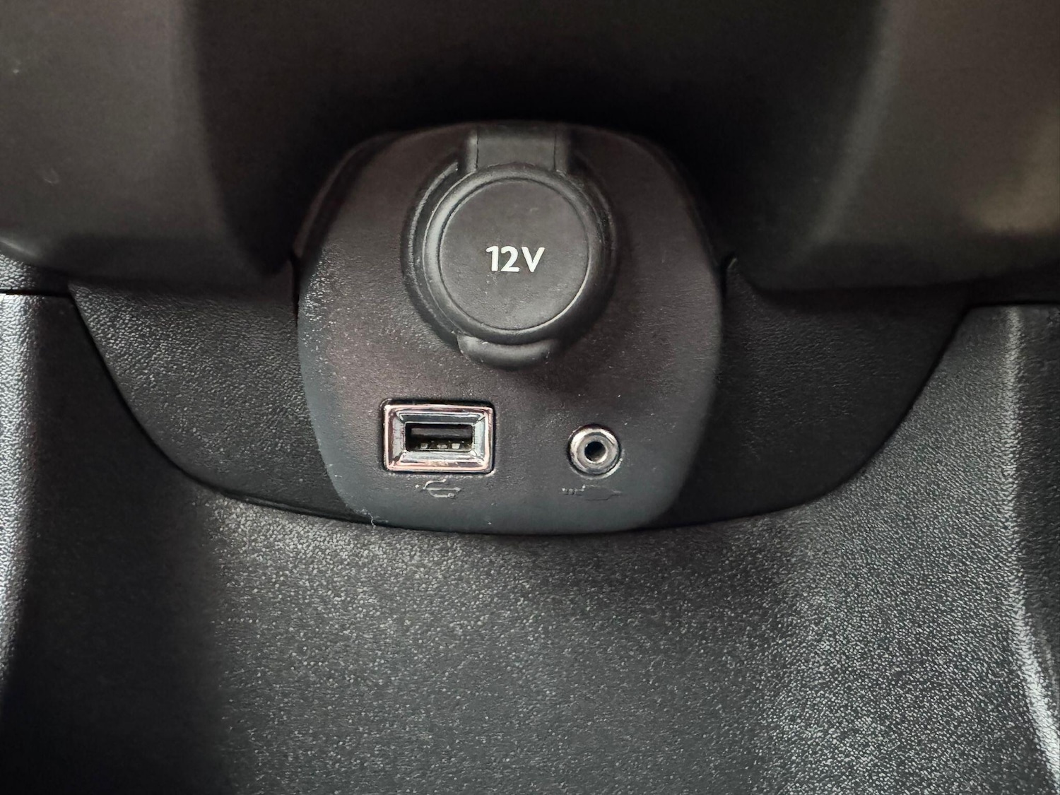 Used Peugeot 108 2015 for sale - 77331876: Photo 21