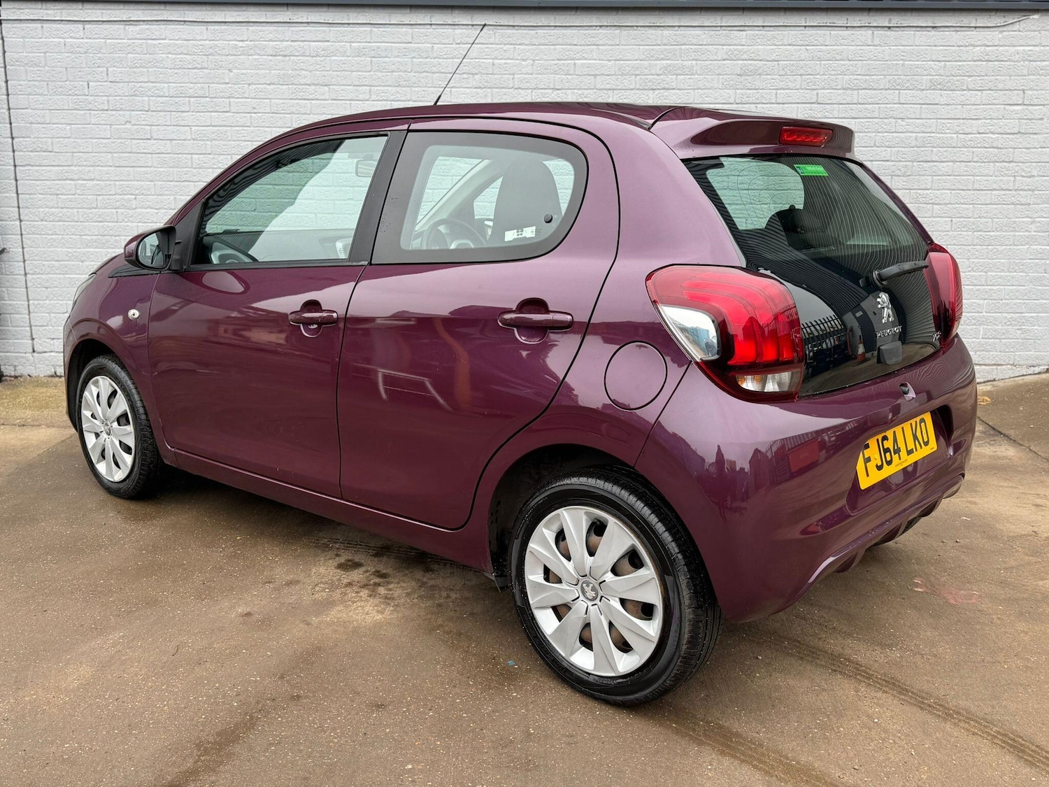 Used Peugeot 108 2015 for sale - 77331876: Photo 4