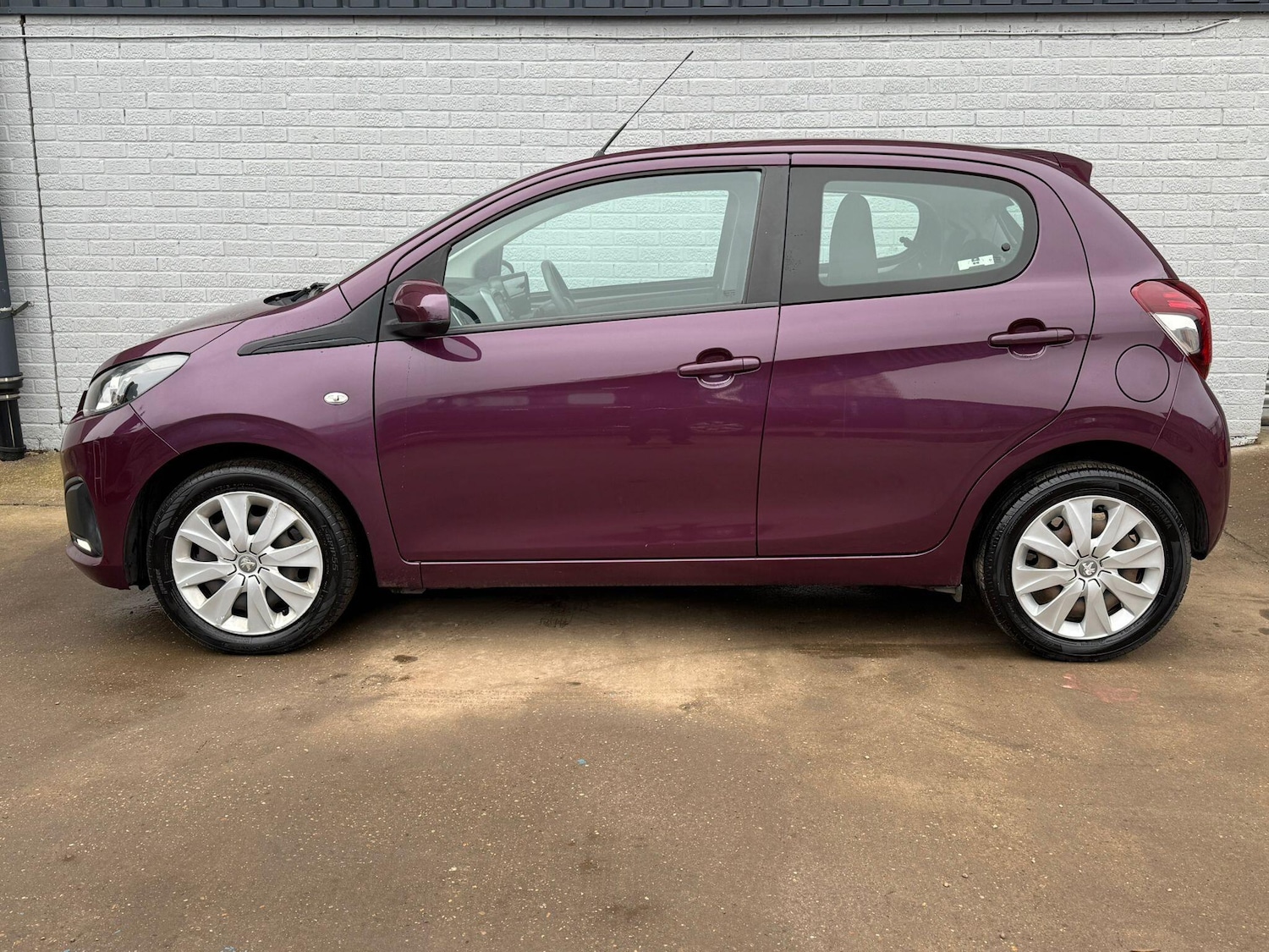 Used Peugeot 108 2015 for sale - 77331876: Photo 5