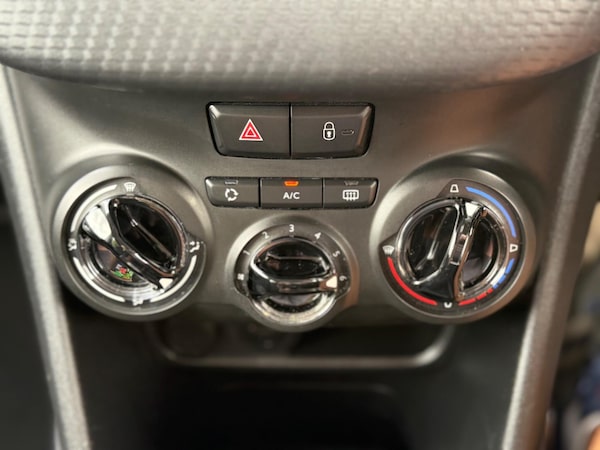 Used Peugeot 2008 2016 for sale - 75589450: Photo 18
