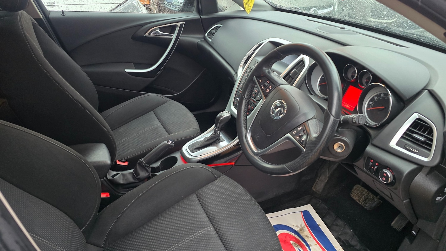 Used Vauxhall Astra 2013 for sale - 77234138: Photo 7