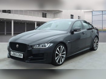 Used Jaguar XE 2015 for sale - 77707176: Photo