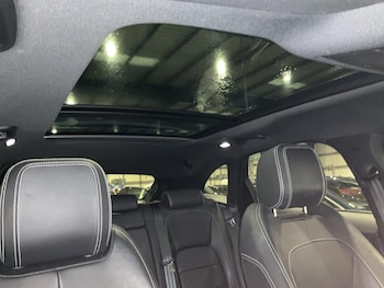 Used Jaguar F-Pace 2016 for sale - 79284052: Photo