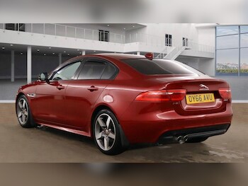 Used Jaguar XE 2016 for sale - 77555108: Photo