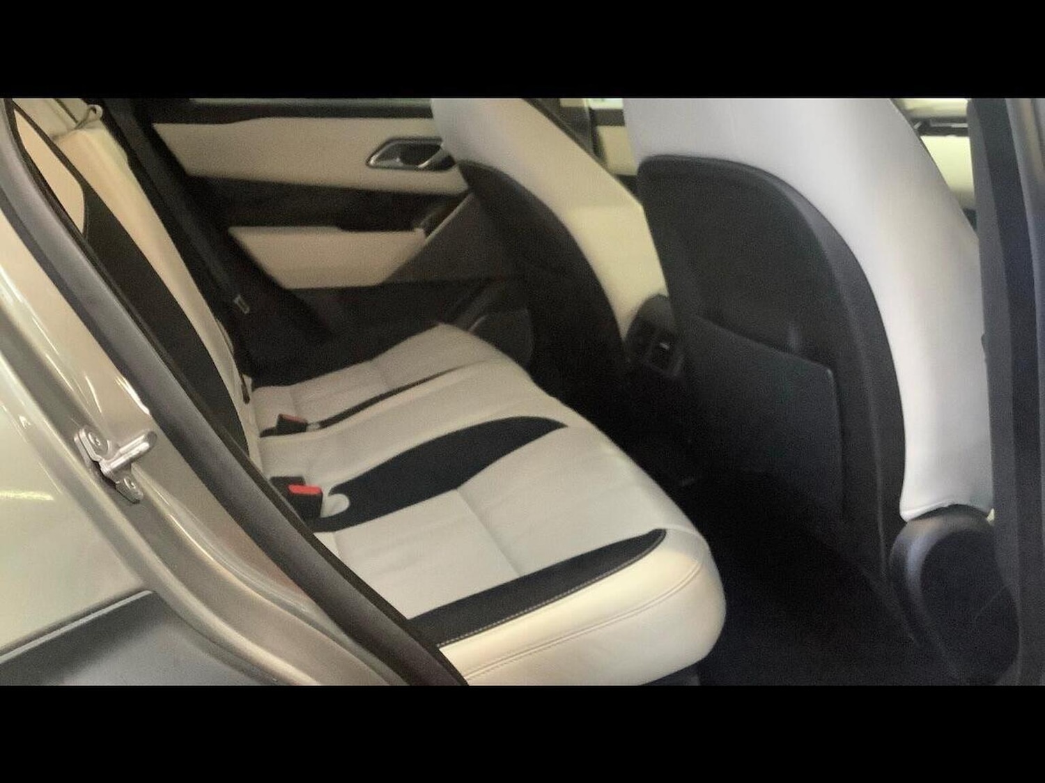 Used Land Rover Range Rover Velar 2017 for sale - 77638641: Photo 5