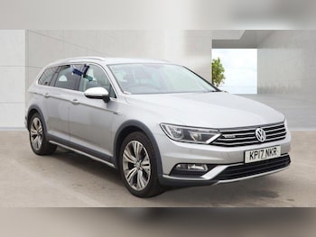 Used Volkswagen Passat 2017 for sale - 78833546: Photo