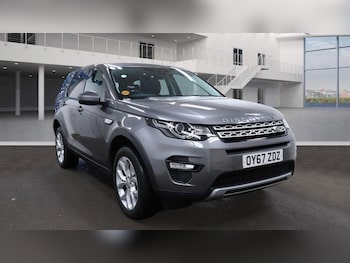 Used Land Rover Discovery Sport 2017 for sale - 77314050: Photo