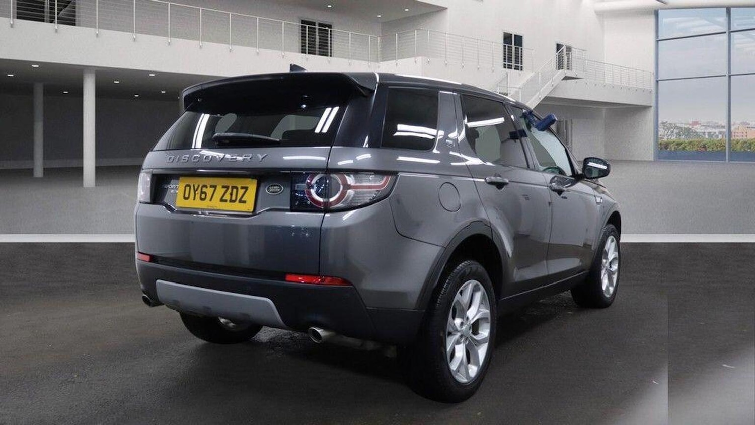 Used Land Rover Discovery Sport 2017 for sale - 77314050: Photo 4