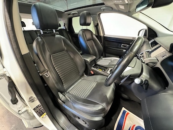 Used Land Rover Discovery Sport 2015 for sale - 78674017: Photo