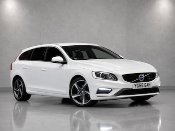 Used Volvo V60 2015 for sale - 79246567: Photo