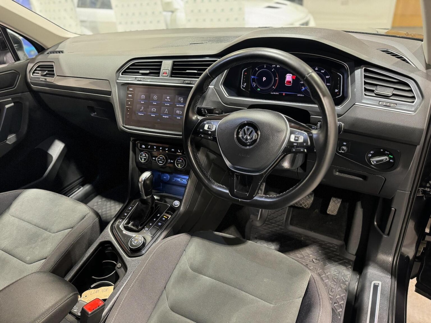 Used Volkswagen Tiguan 2025 for sale - 77310739: Photo 7