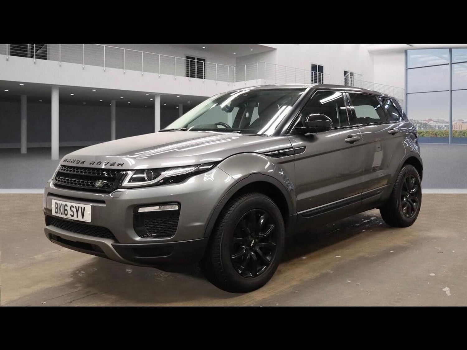 Used Land Rover Range Rover Evoque 2016 for sale - 77638639: Photo 2