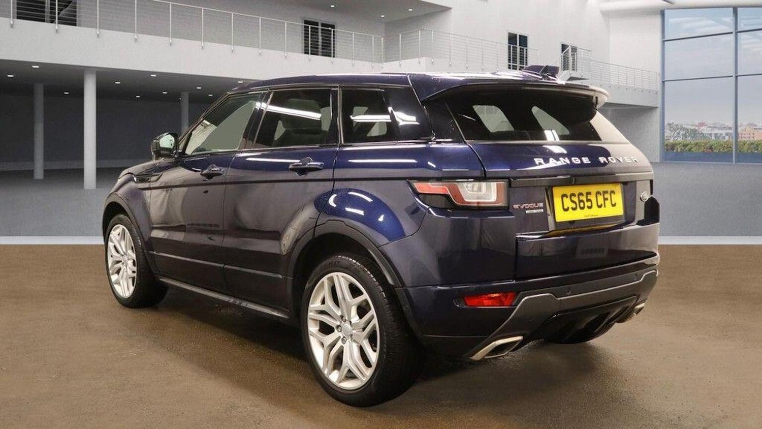 Used Land Rover Range Rover Evoque 2015 for sale - 77303678: Photo 3