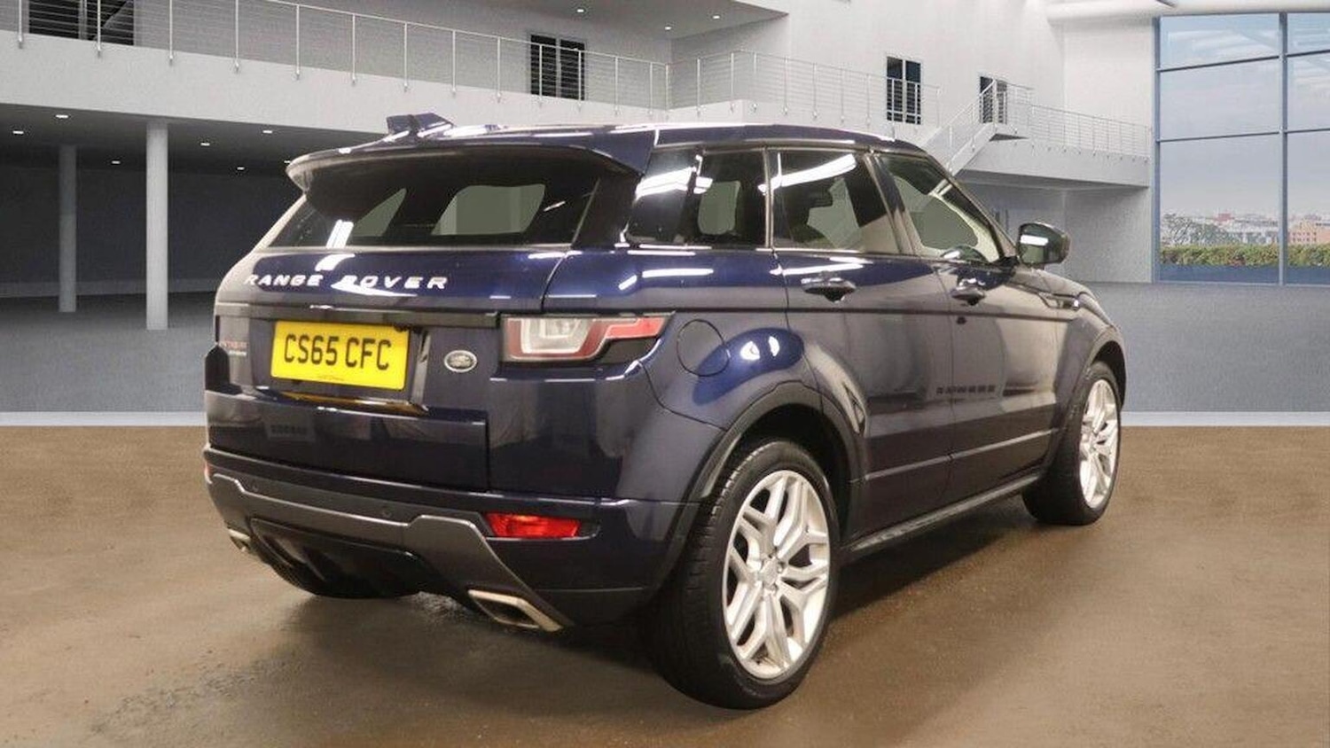 Used Land Rover Range Rover Evoque 2015 for sale - 77303678: Photo 4