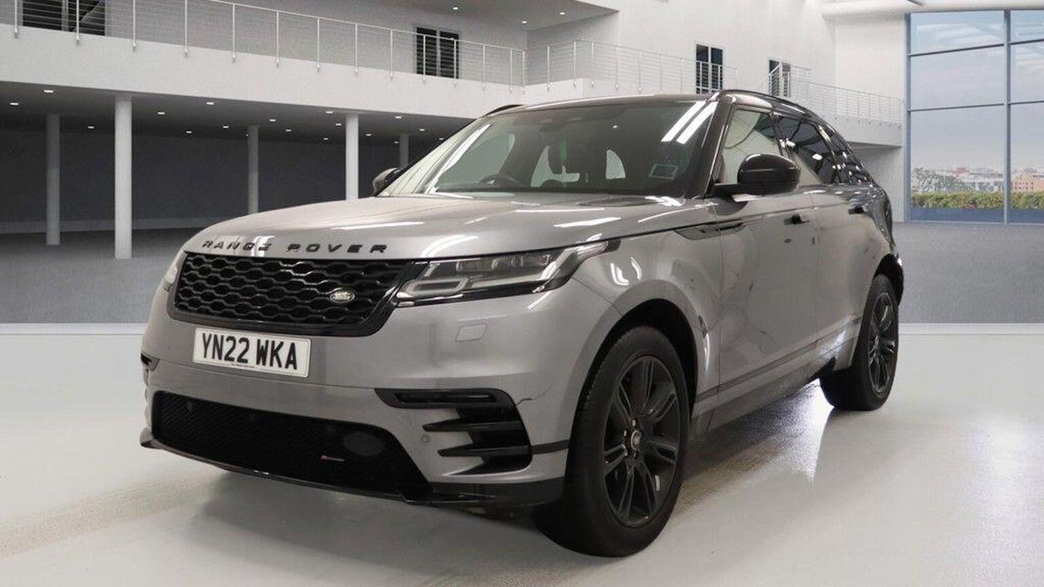 Used Land Rover Range Rover Velar 2022 for sale - 77303677: Photo 2