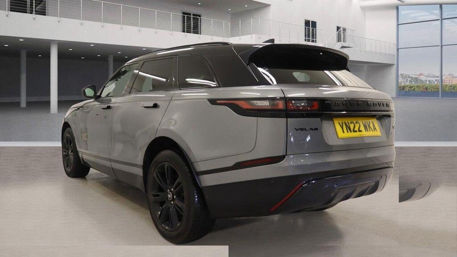 Used Land Rover Range Rover Velar 2022 for sale - 77303677: Photo 3