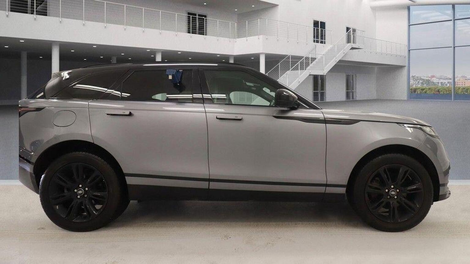Used Land Rover Range Rover Velar 2022 for sale - 77303677: Photo 5