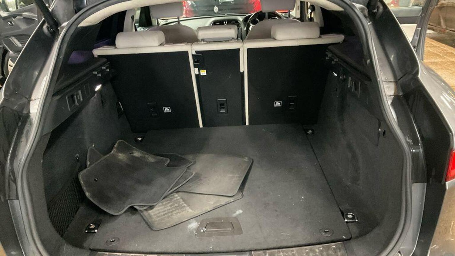 Used Jaguar F-Pace 2019 for sale - 77629061: Photo 6