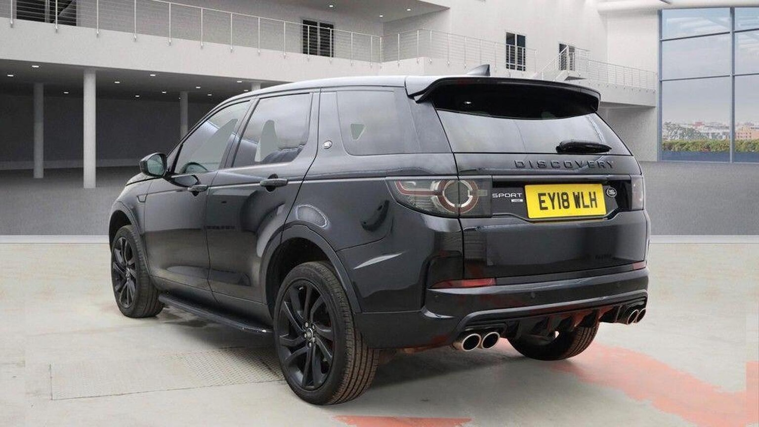 Used Land Rover Discovery Sport 2018 for sale - 77535954: Photo 3