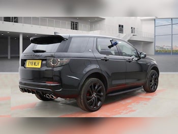 Used Land Rover Discovery Sport 2018 for sale - 77535954: Photo