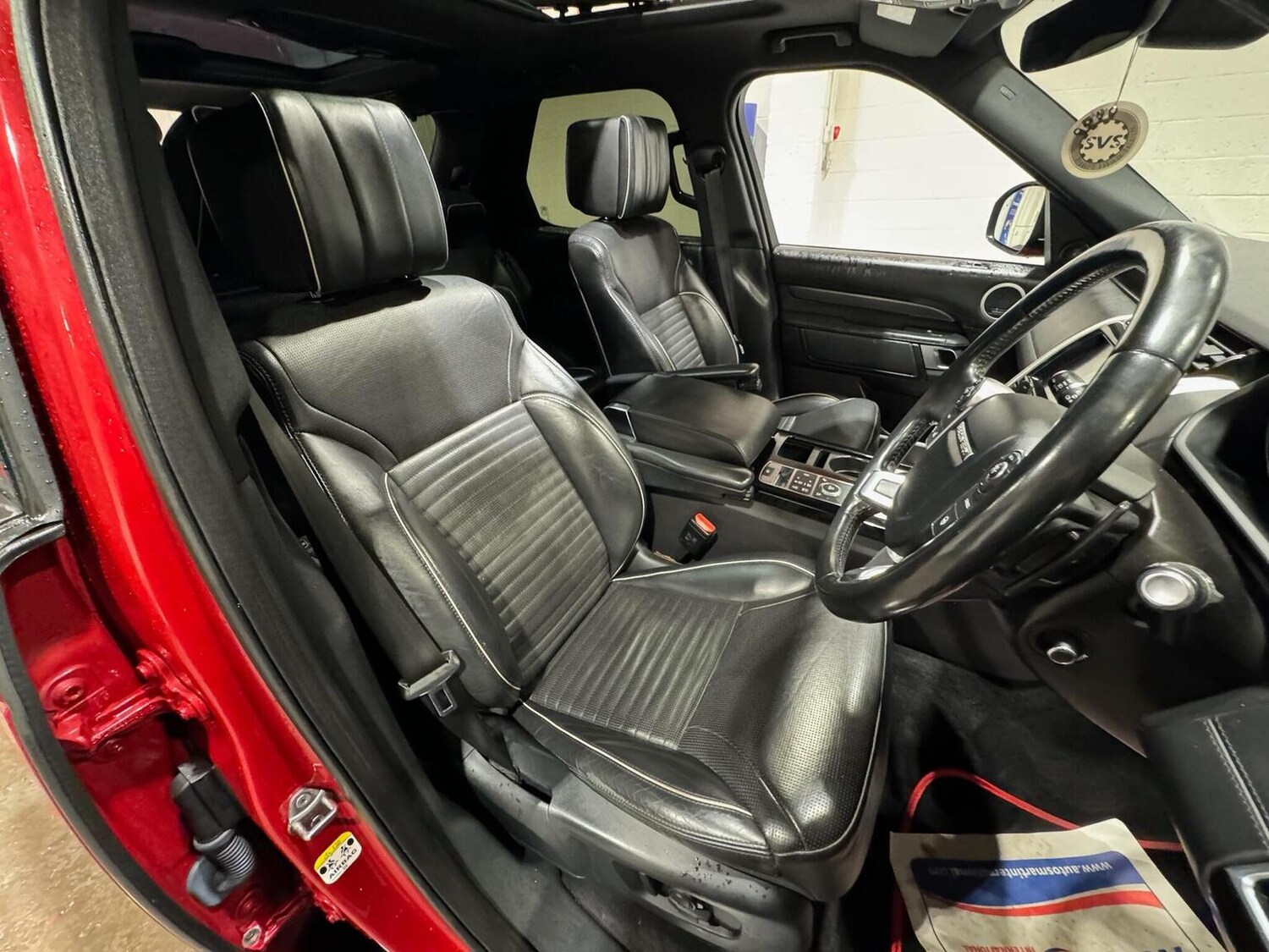 Used Land Rover Discovery 2017 for sale - 77336720: Photo 8