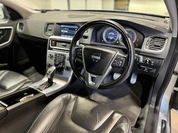 Used Volvo V60 2013 for sale - 79246472: Photo