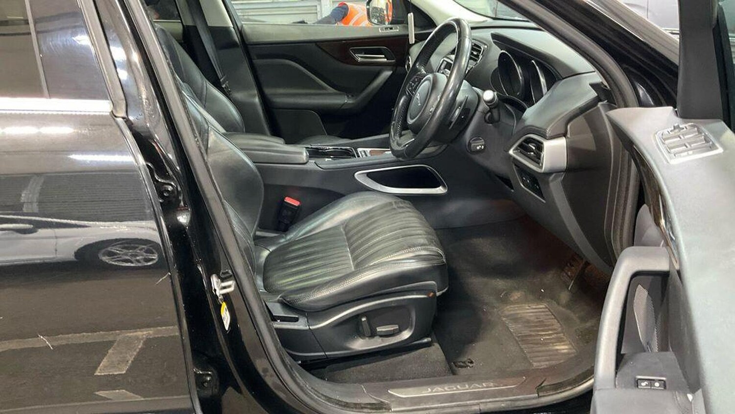 Used Jaguar F-Pace 2016 for sale - 77314000: Photo 6