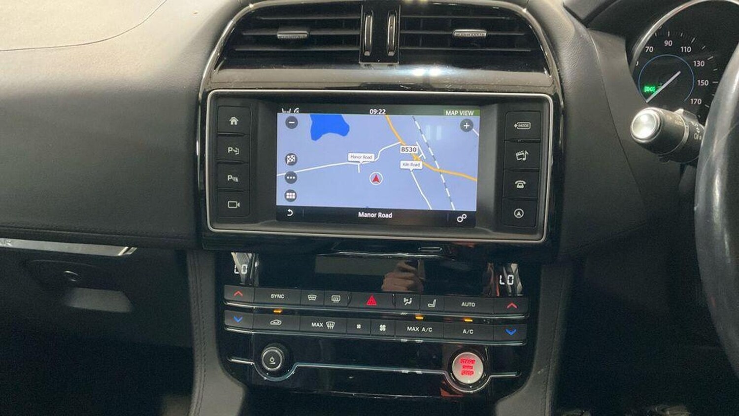 Used Jaguar F-Pace 2016 for sale - 77314000: Photo 9