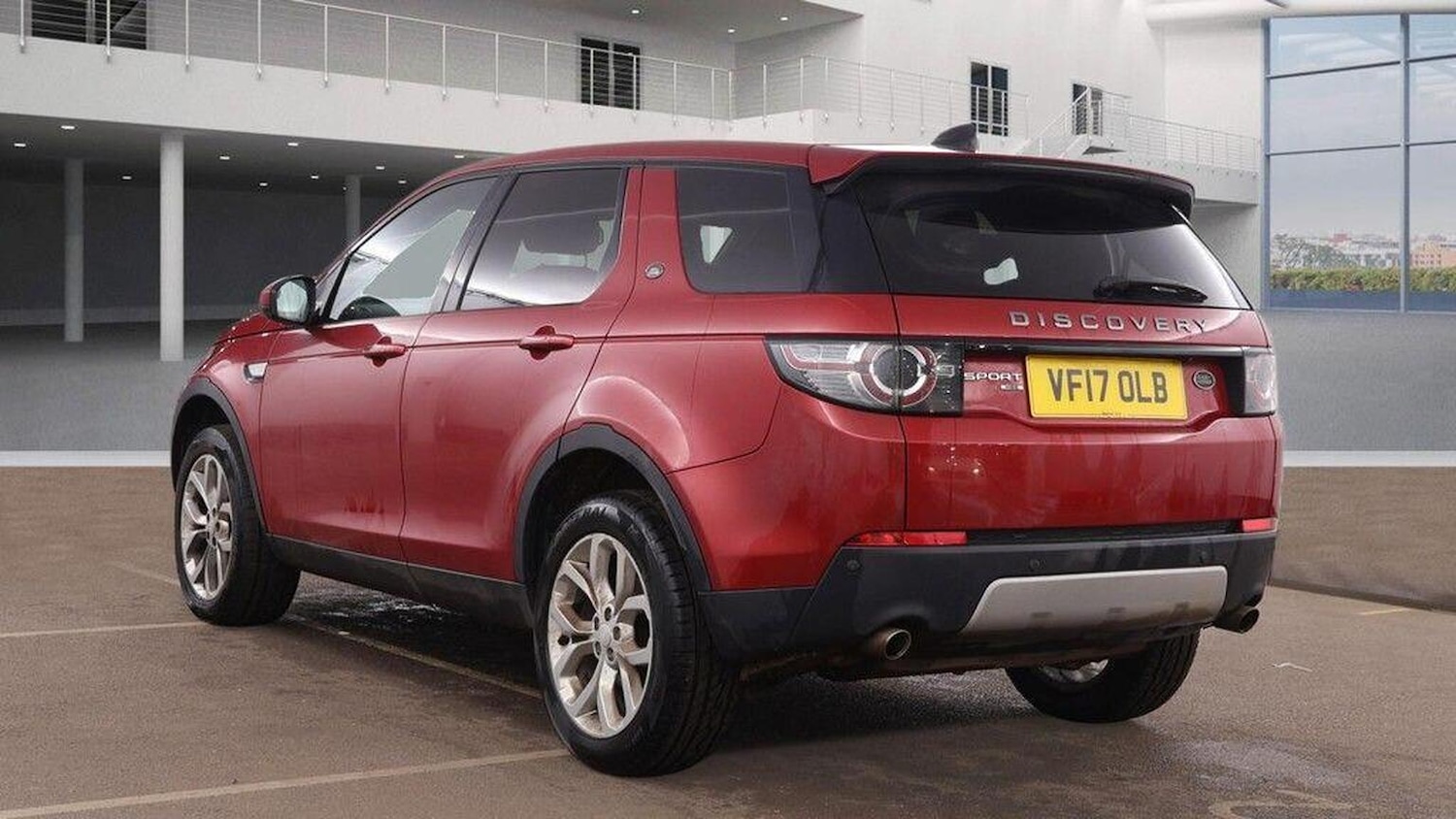 Used Land Rover Discovery Sport 2017 for sale - 77707270: Photo 3
