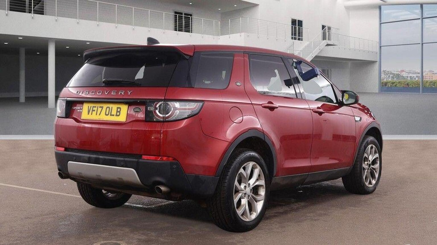 Used Land Rover Discovery Sport 2017 for sale - 77707270: Photo 4