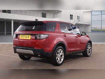 Used Land Rover Discovery Sport 2017 for sale - 77707270: Photo