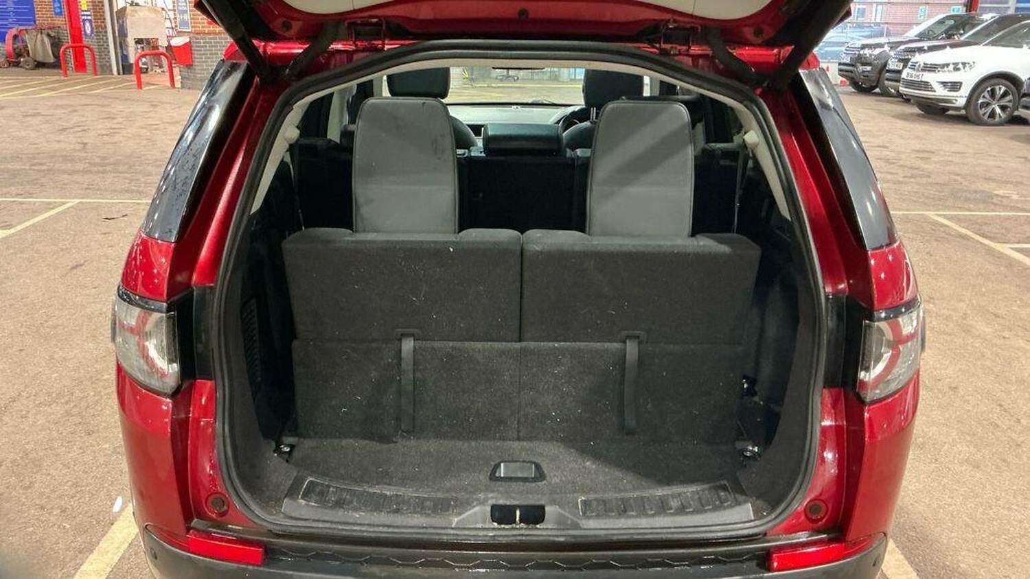 Used Land Rover Discovery Sport 2017 for sale - 77707270: Photo 6