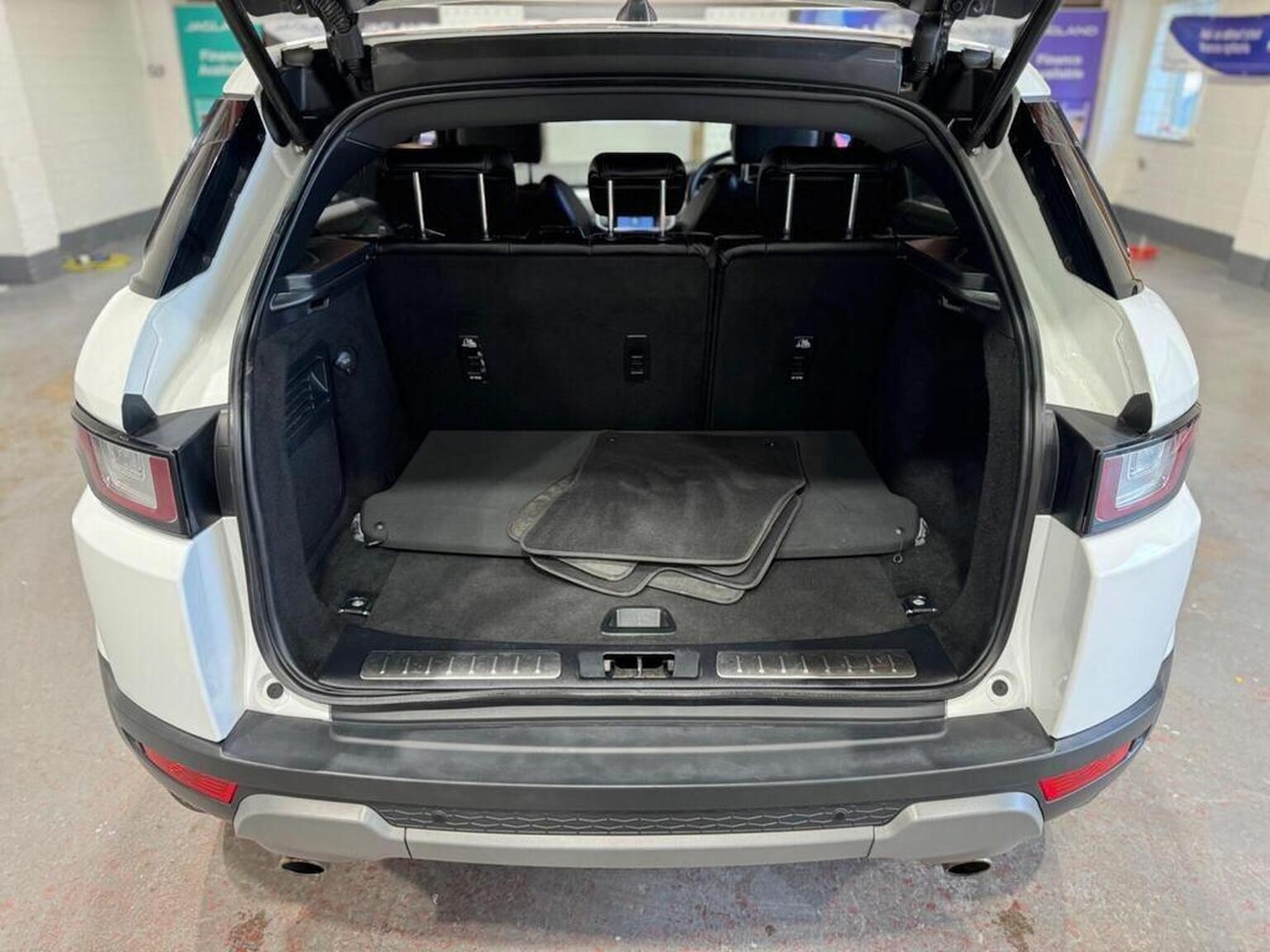 Used Land Rover Range Rover Evoque 2017 for sale - 77303781: Photo 24