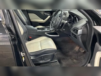 Used Jaguar F-Pace 2017 for sale - 78633567: Photo