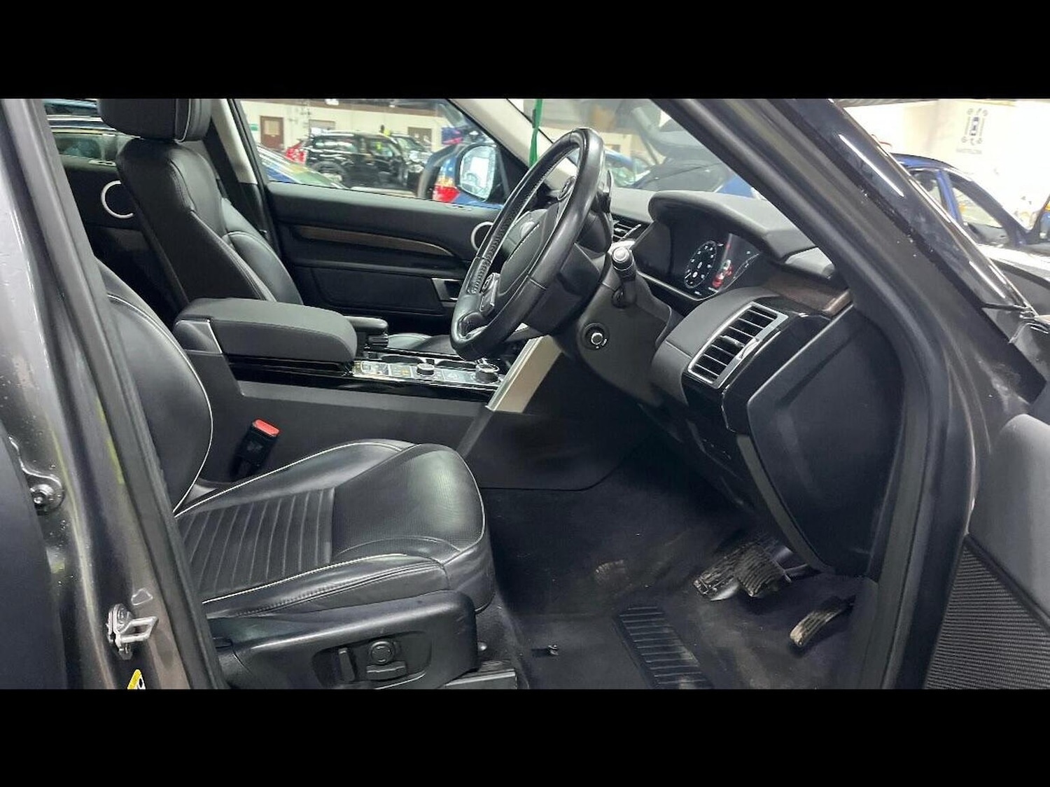 Used Land Rover Discovery 2018 for sale - 77735763: Photo 4