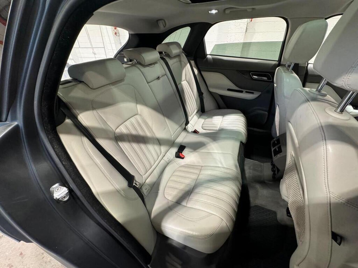 Used Jaguar F-Pace 2016 for sale - 77694322: Photo 10