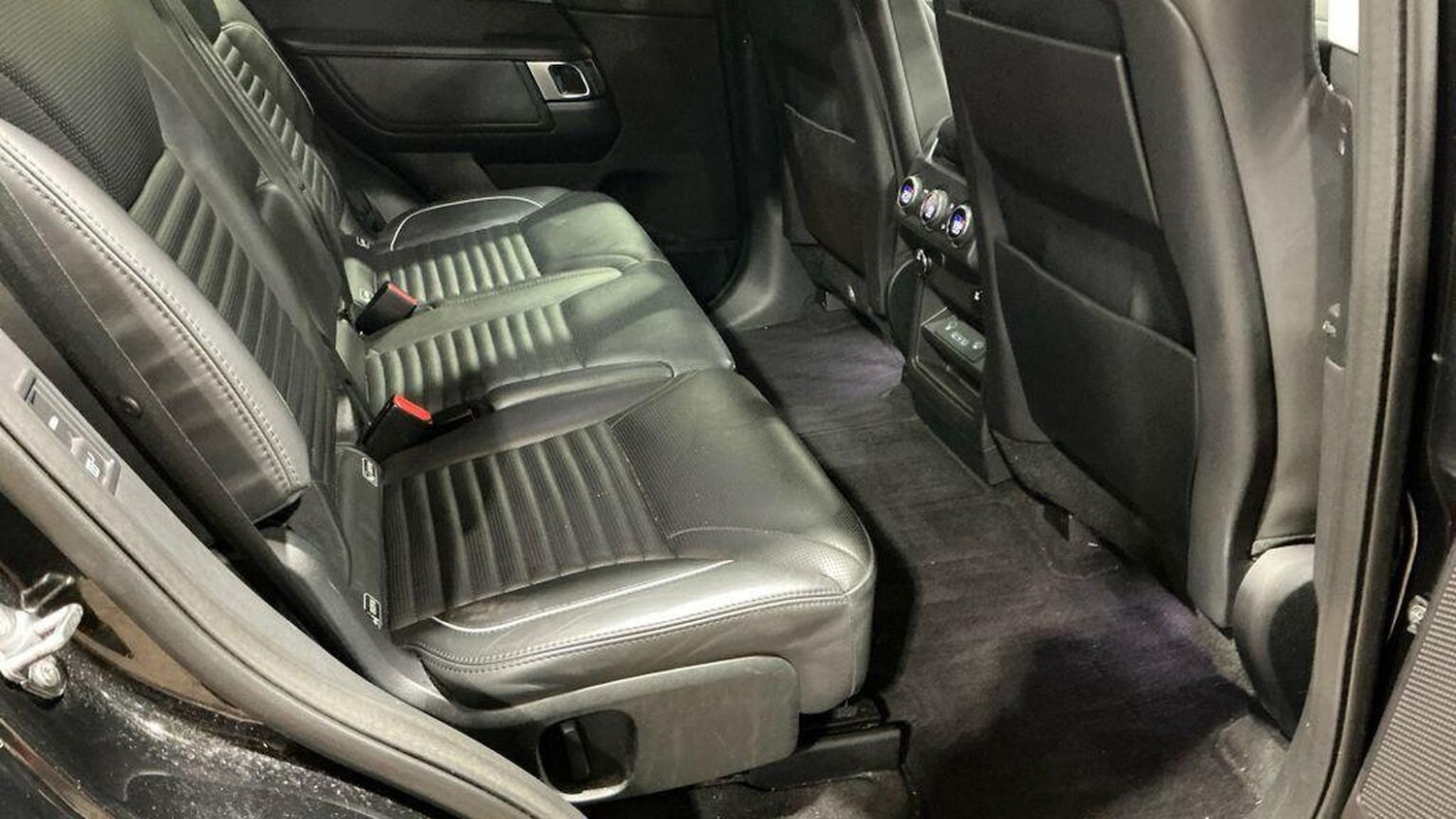 Used Land Rover Discovery 2017 for sale - 77668631: Photo 7