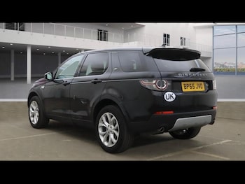 Used Land Rover Discovery Sport 2015 for sale - 78575063: Photo