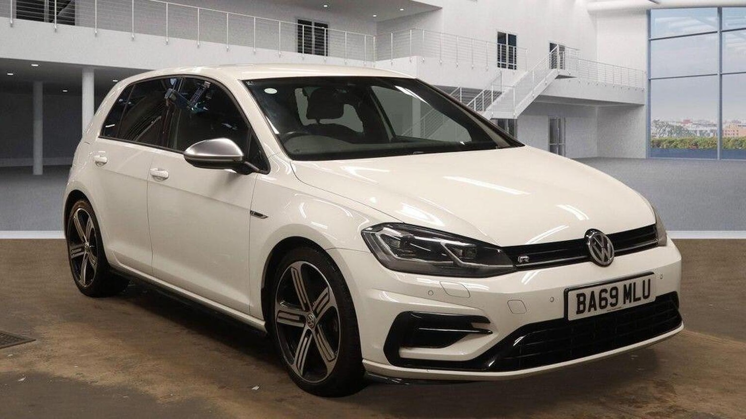 Used Volkswagen Golf 2020 for sale - 77668511: Photo 1